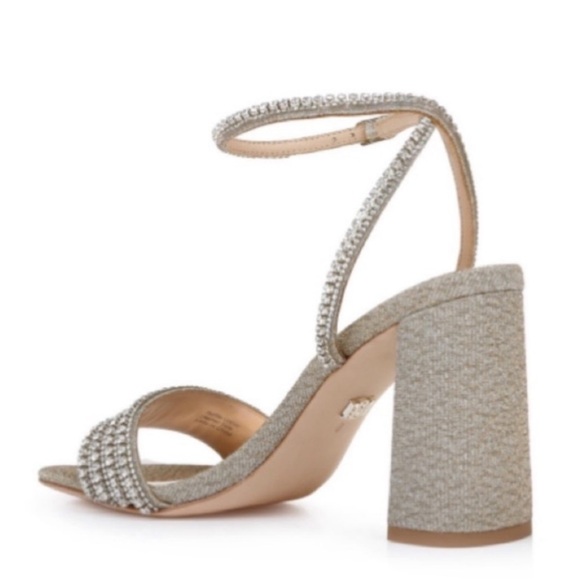 Badgley Mischka Becca PlatinoHeels Size 7.5